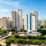 Golden Breeze, Seaview, Old Town & Pool