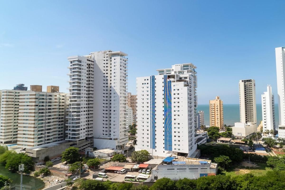 Golden Breeze, Seaview, Old Town & Pool Apartamento *