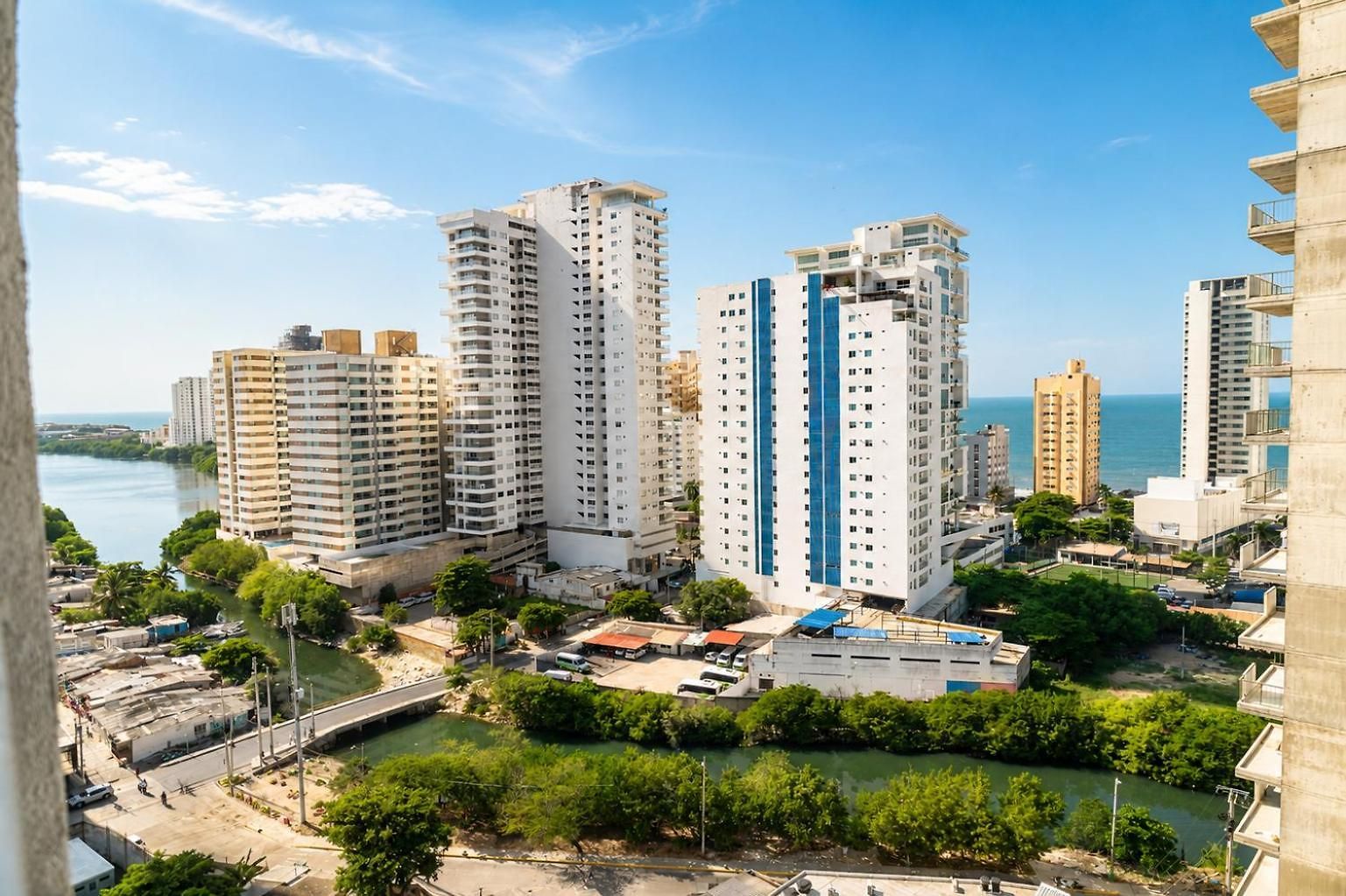 Golden Breeze, Seaview, Old Town & Pool
