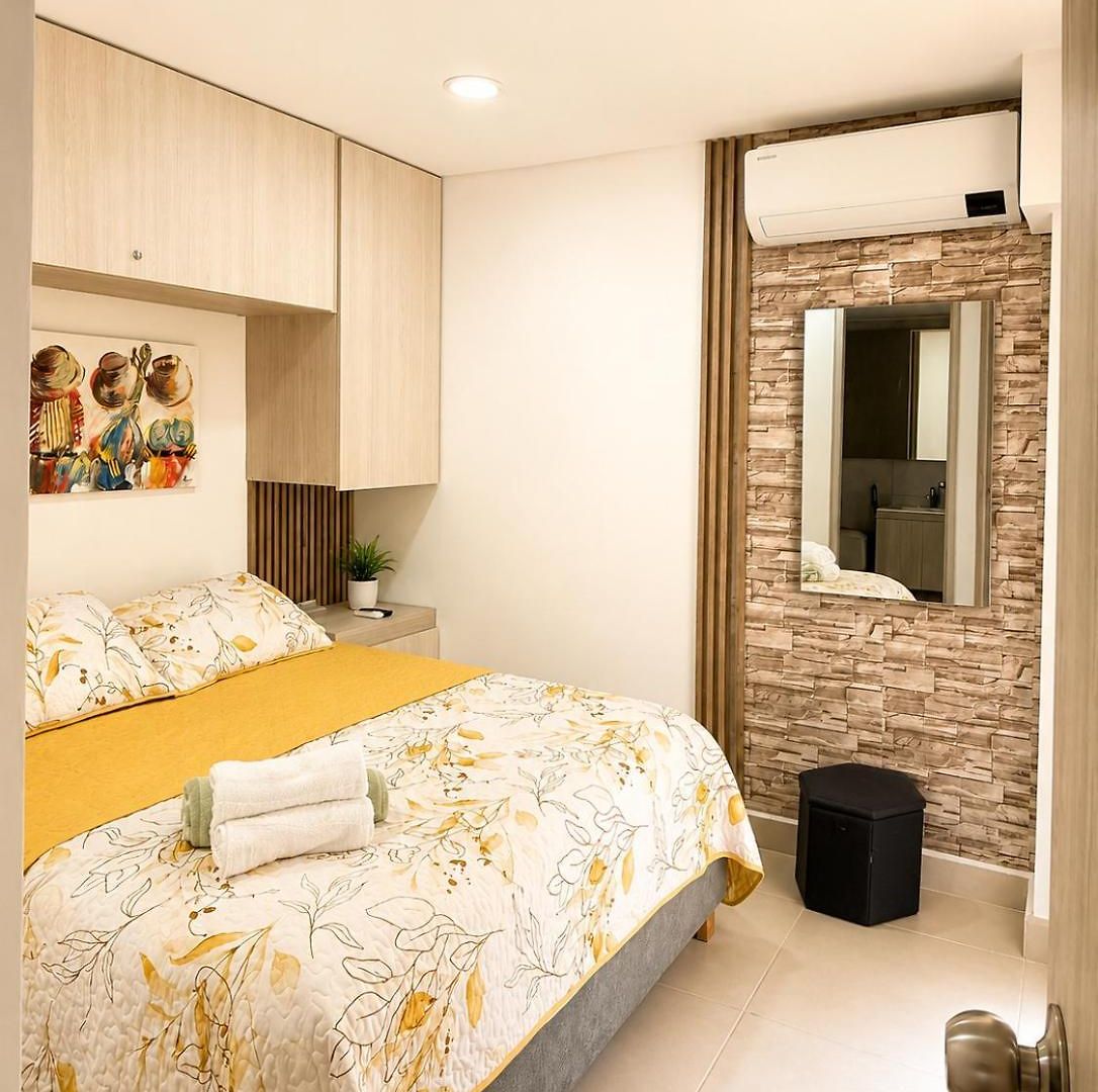 Golden Breeze, Seaview, Old Town & Pool