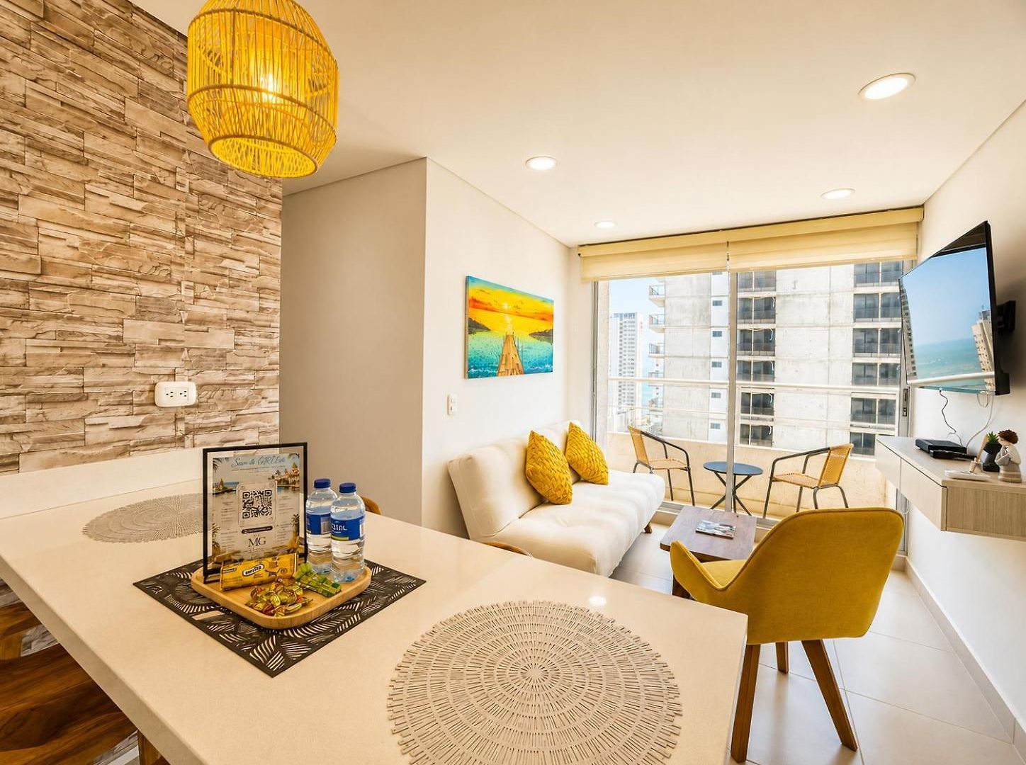 Golden Breeze, Seaview, Old Town & Pool Apartamento
