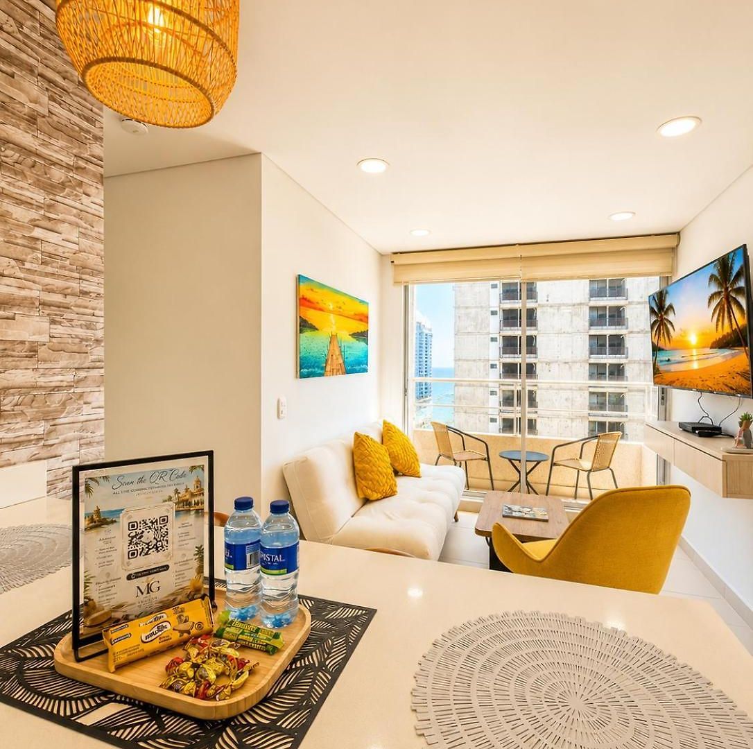 Golden Breeze, Seaview, Old Town & Pool Apartamento Cartagena